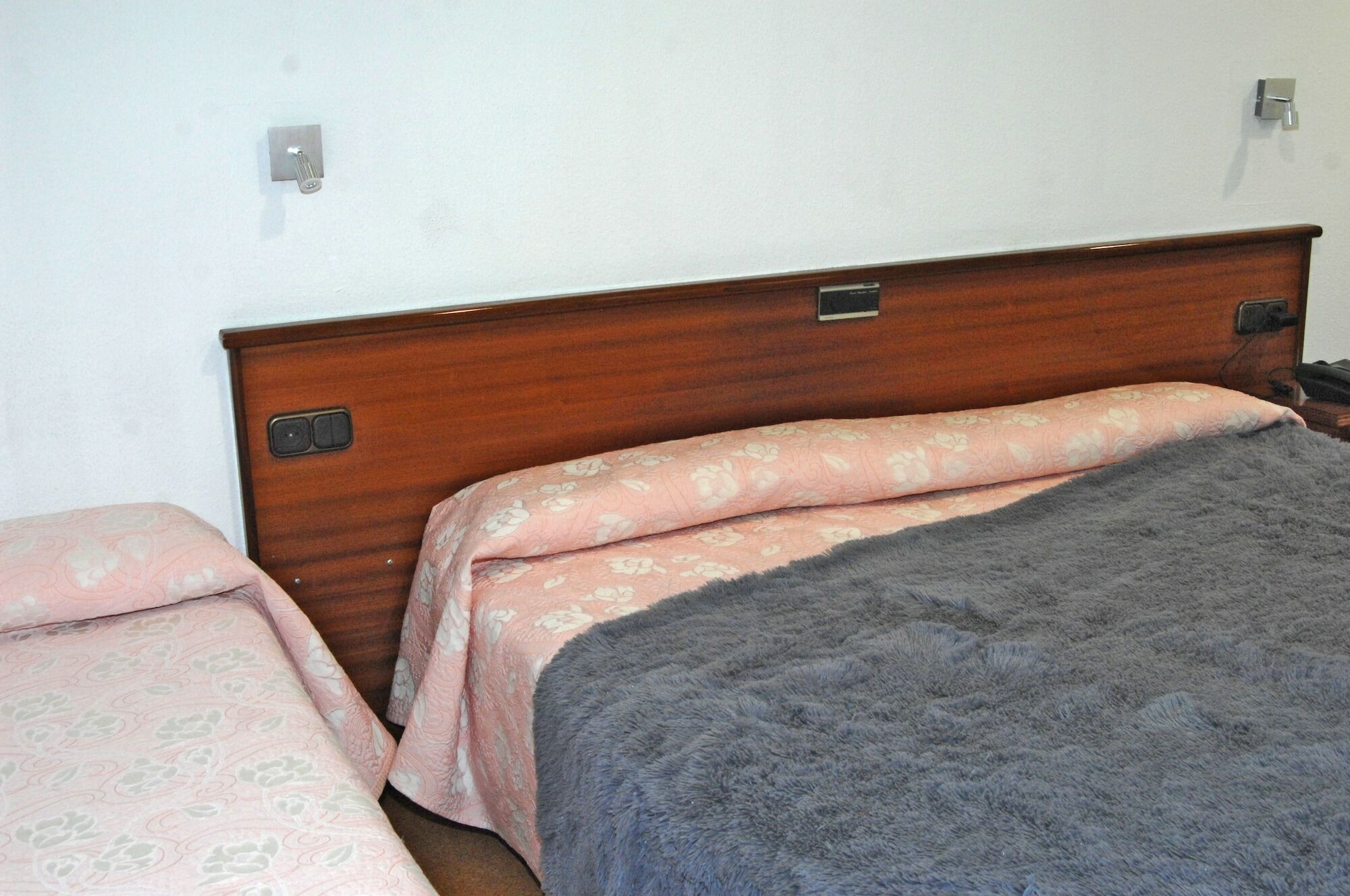 Santacruz Hotell Oviedo Exteriör bild